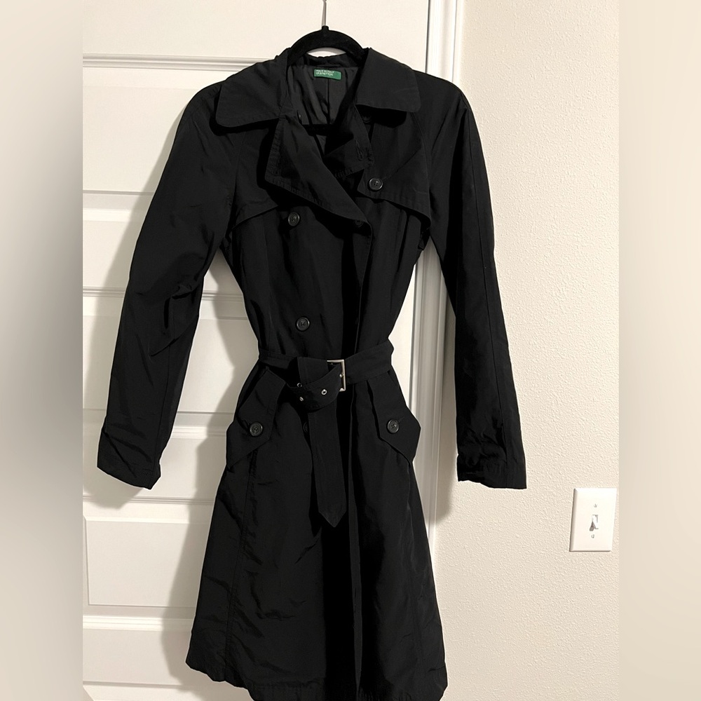 Elegant Italian Benetton Black Women's Trench Coat